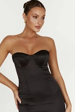 Bryony Cupped Bodycon Midi Dress - Black 15 Bryony Cupped Bodycon Midi Dress - Black -Meshki Shop 20221125 meshki ecomm reflections21028