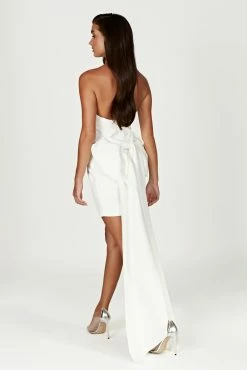 Meredith Strapless Bow Mini Dress - White 19 Meredith Strapless Bow Mini Dress - White -Meshki Shop 20230117 meshki ecomm content bridal nat6120