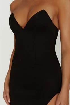 Natasha Pointed Corset Maxi Dress - Black -Meshki Shop 20230317 meshki ecomm linen katie1789