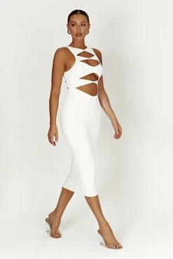 Chloe Cut Out Maxi Dress - White 11 Chloe Cut Out Maxi Dress - White -Meshki Shop 20230317 meshki ecomm linen katie2005