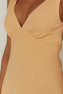 Nessa Linen Mini Dress - Mango 12 Nessa Linen Mini Dress - Mango -Meshki Shop 20230329 meshki ecomm linen0065