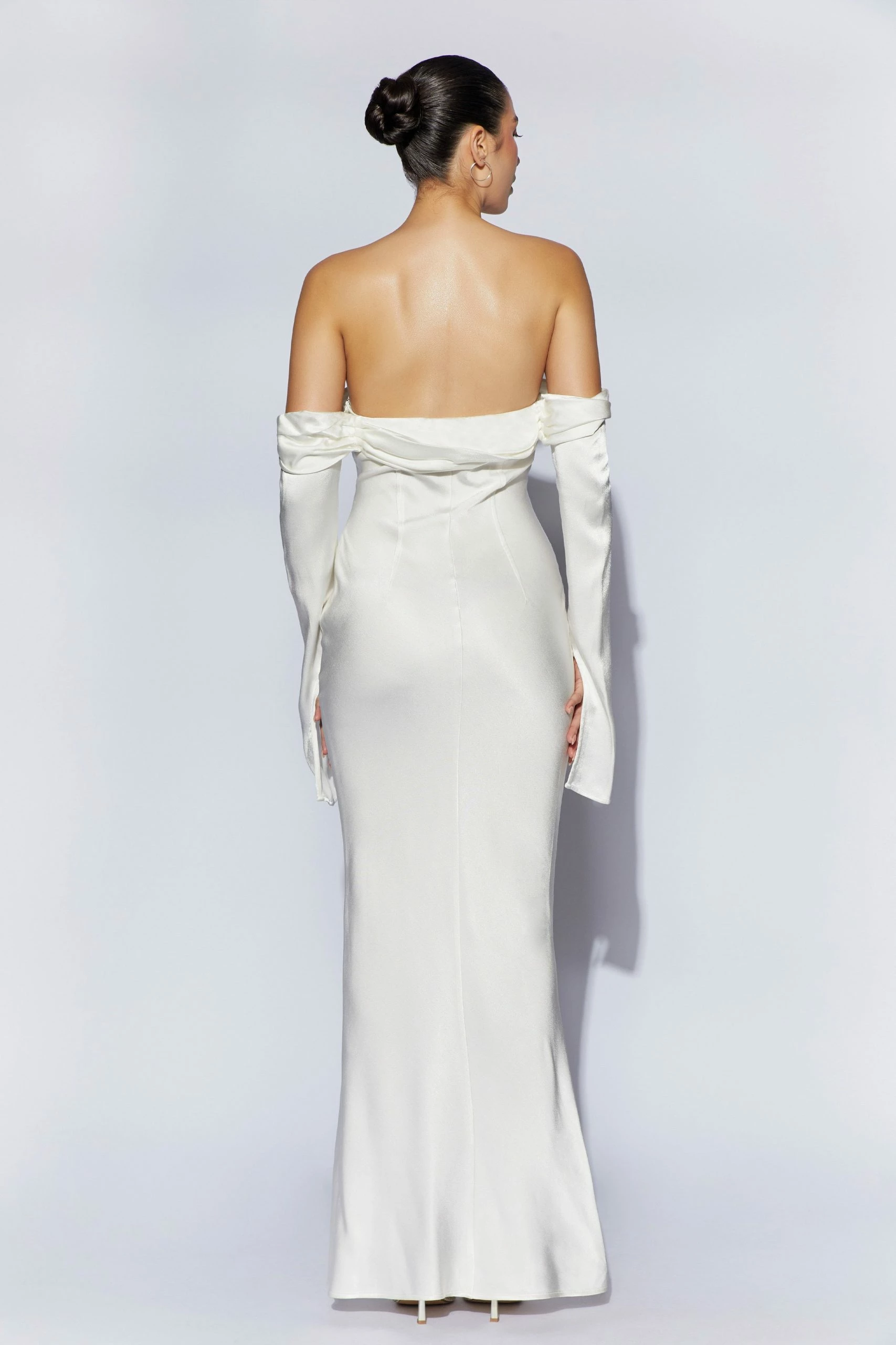 Giselle Off Shoulder Cowl Neck Maxi Dress - White 5 Giselle Off Shoulder Cowl Neck Maxi Dress - White - Image 3