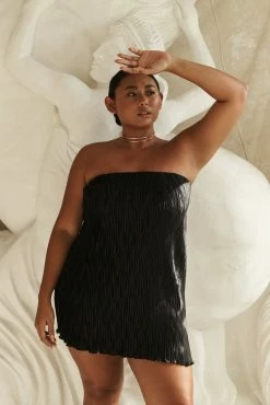 BSD Athena Plisse Mini Shift Dress - Black -Meshki Shop DSC01024