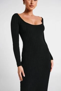 Zinnia Knit Maxi Dress With Split - Black 16 Zinnia Knit Maxi Dress With Split - Black -Meshki Shop MESHKI ECOM JULY23 KATIE DAY01 S17 044